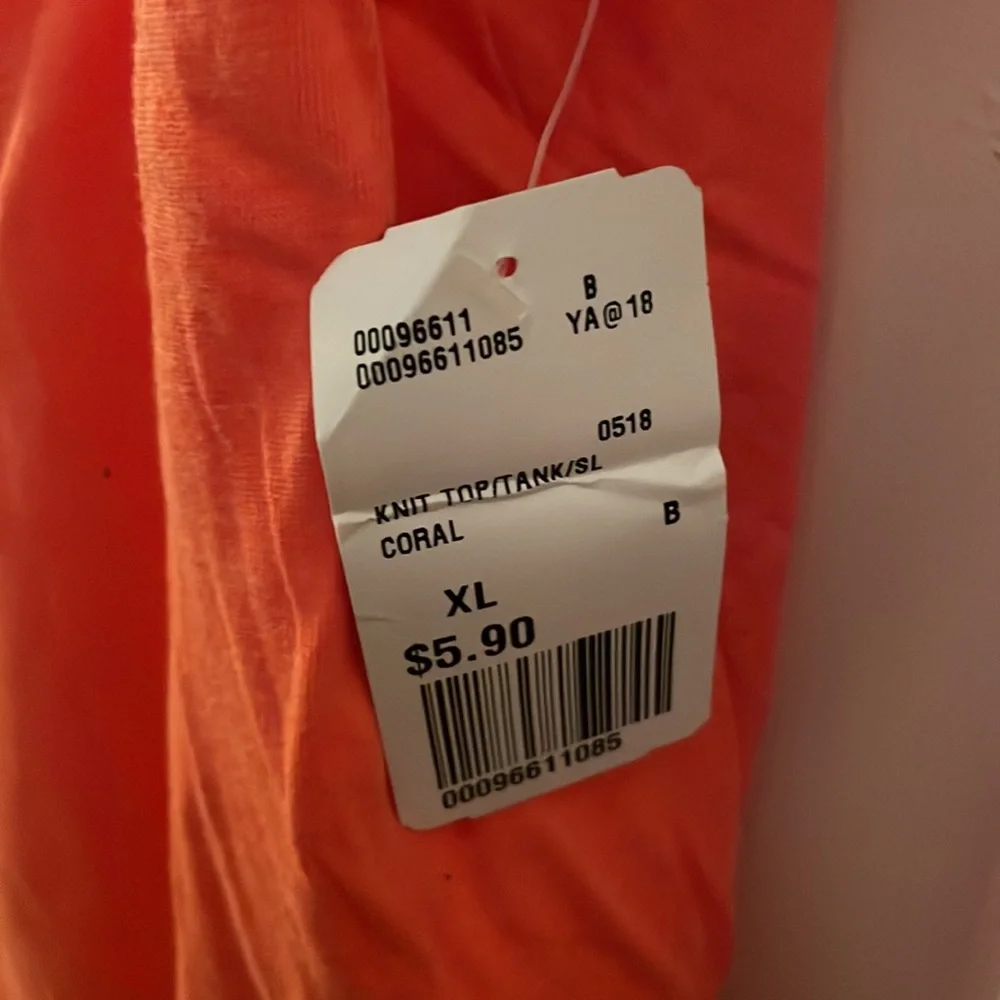 Tank top - Picture 3 of 3